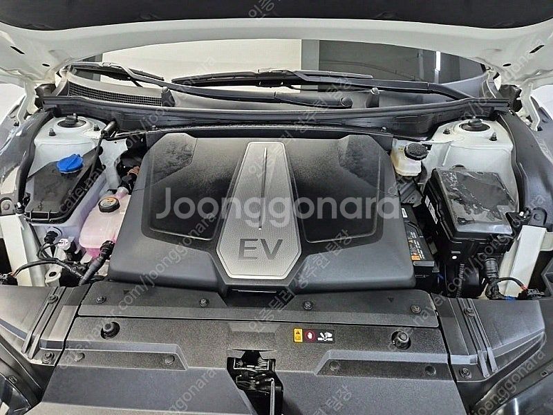 EV6 중고 EV6 중고차 흰색 2022년식 64,840km 롱레인지 어스 수원중고차--6